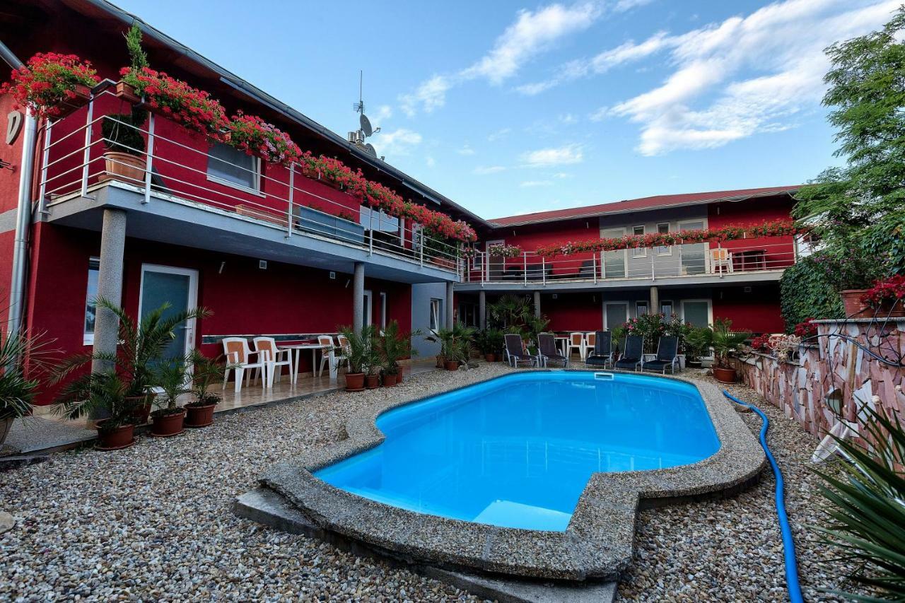 Отель Apartmanovy Dom Red Подгайска Экстерьер фото