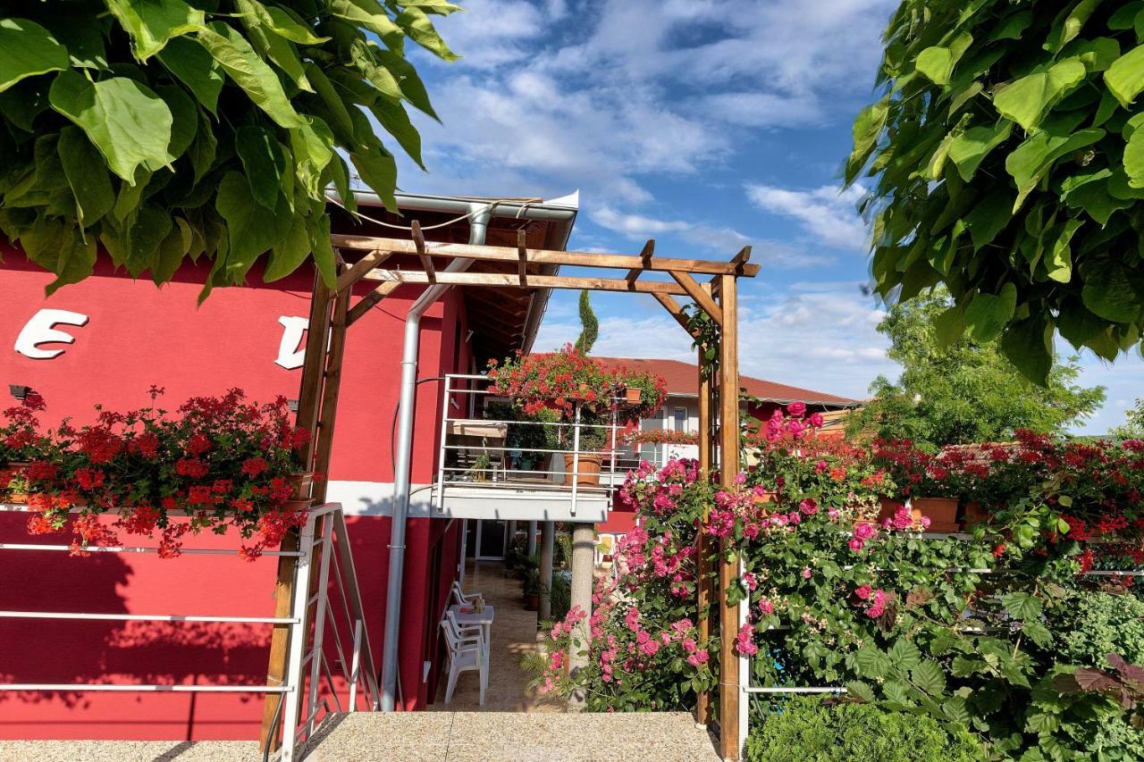 Отель Apartmanovy Dom Red Подгайска Экстерьер фото