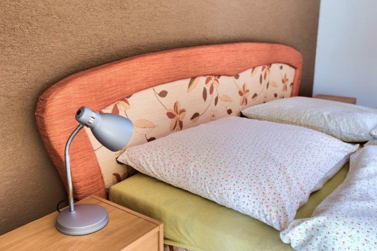 Отель Apartmanovy Dom Red Подгайска Экстерьер фото