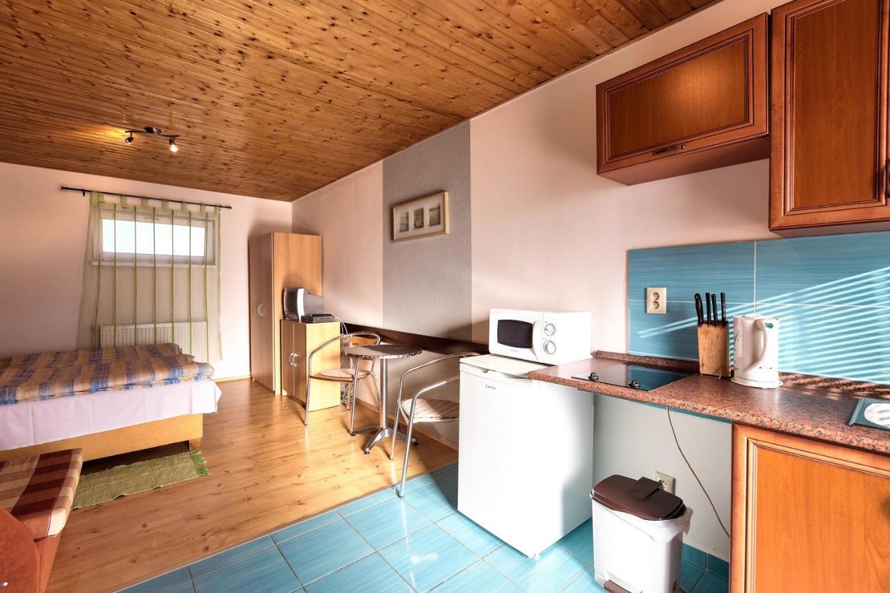 Отель Apartmanovy Dom Red Подгайска Экстерьер фото